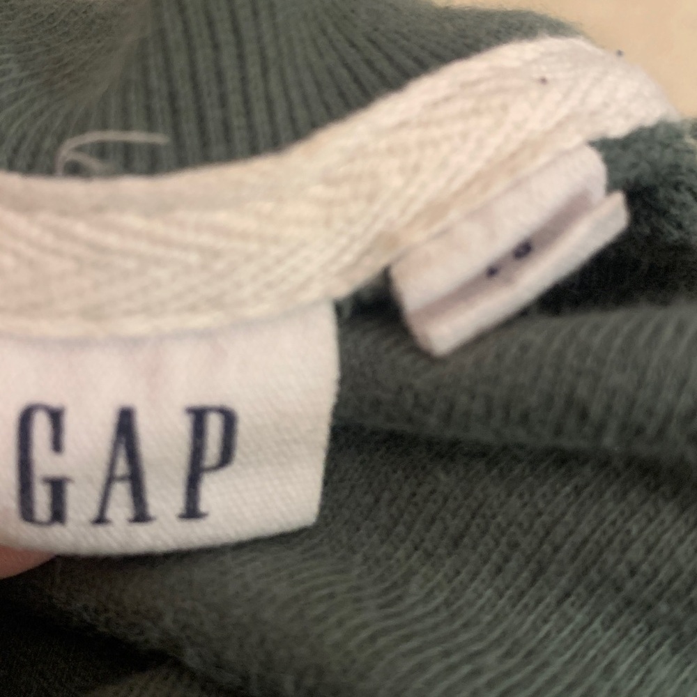 GAP Women's Green Sweatshirt with Colorful Hearts - Picture 4 of 4